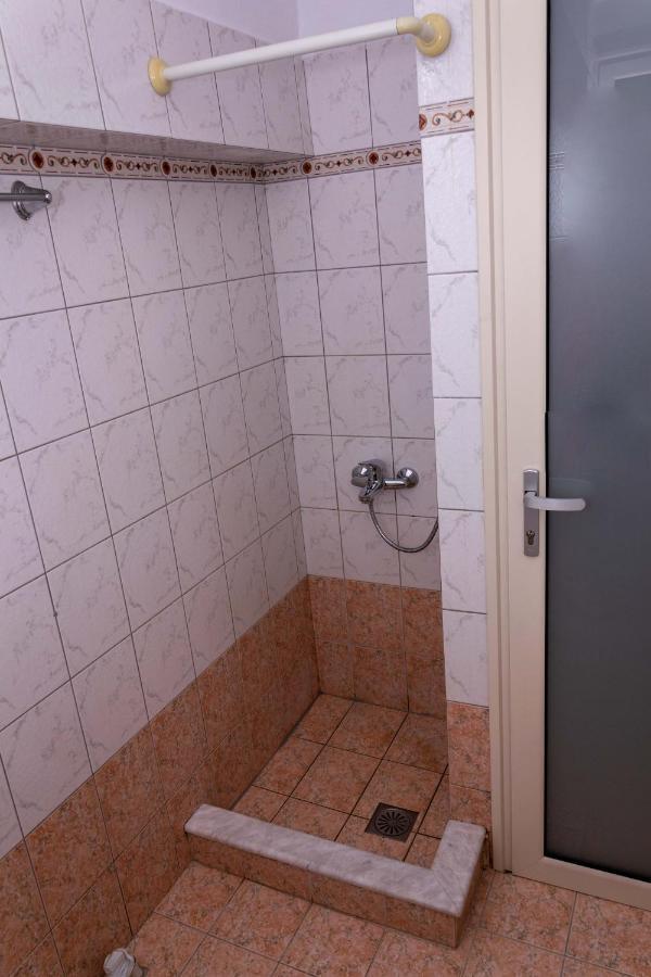 Apartamento Vista Del Mare 1 Nea Roda Exterior foto